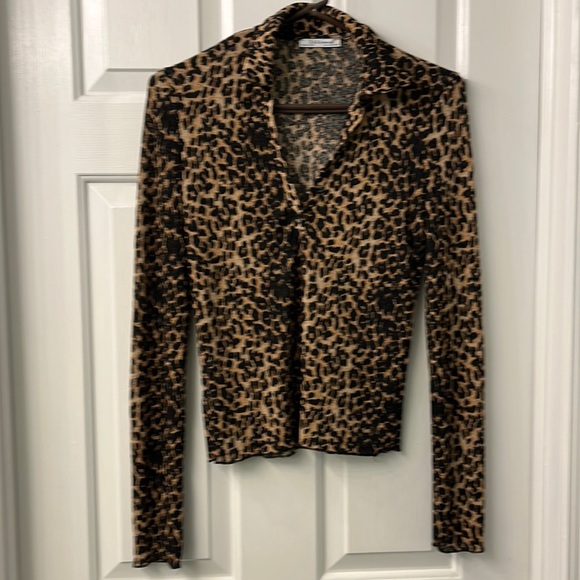 ZARA Cheetah Shirt - Picture 1 of 6